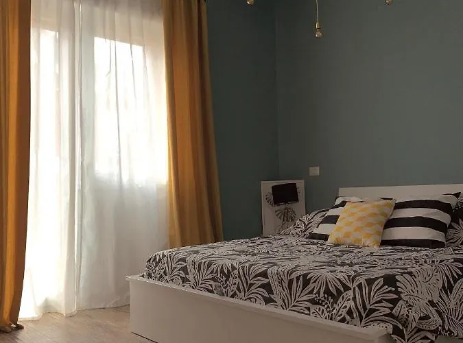 Apartment House Rom