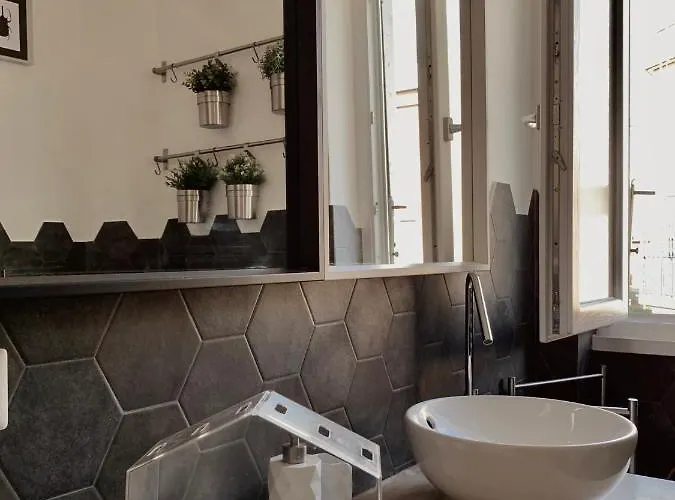 House Apartment Rom