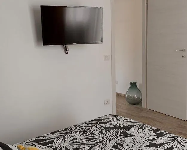 Apartment House