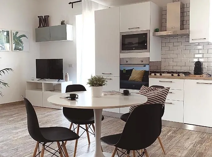 Apartment House Rom
