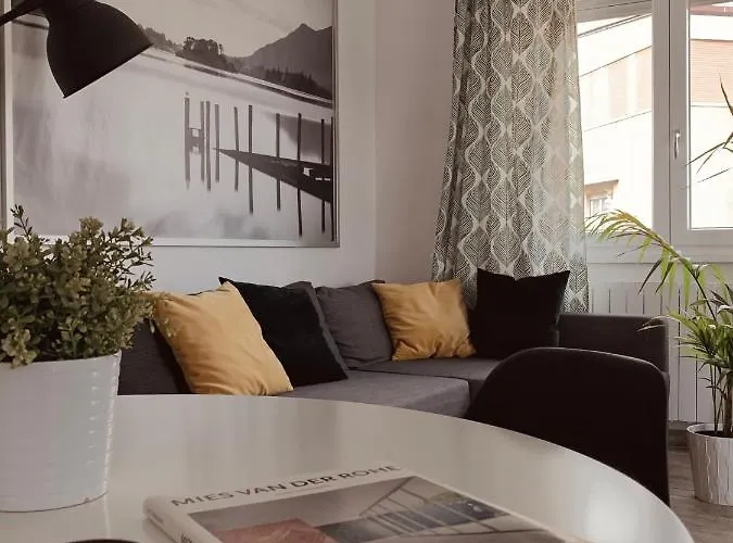 Apartment House Rom